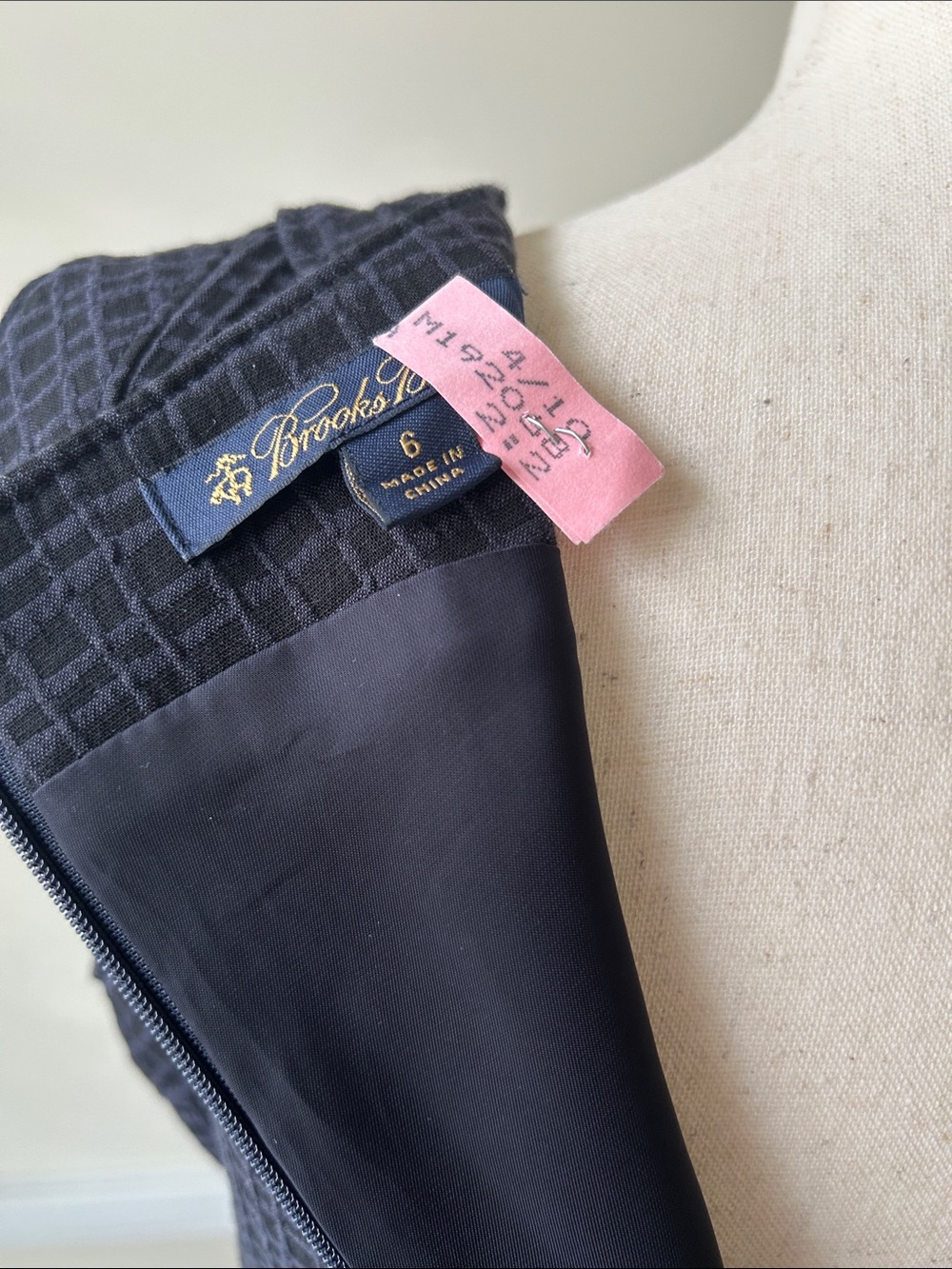 Brooks Brothers Navy Textured Dress - Picture 5 of 6